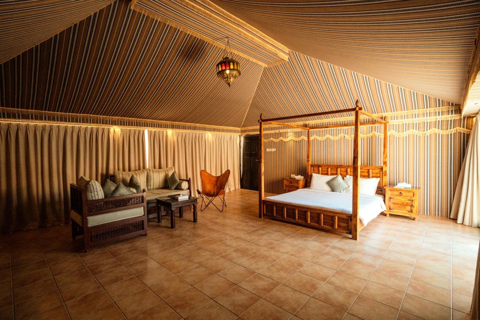 Thousand Nights Camp Hotel Shāhiq Екстериор снимка