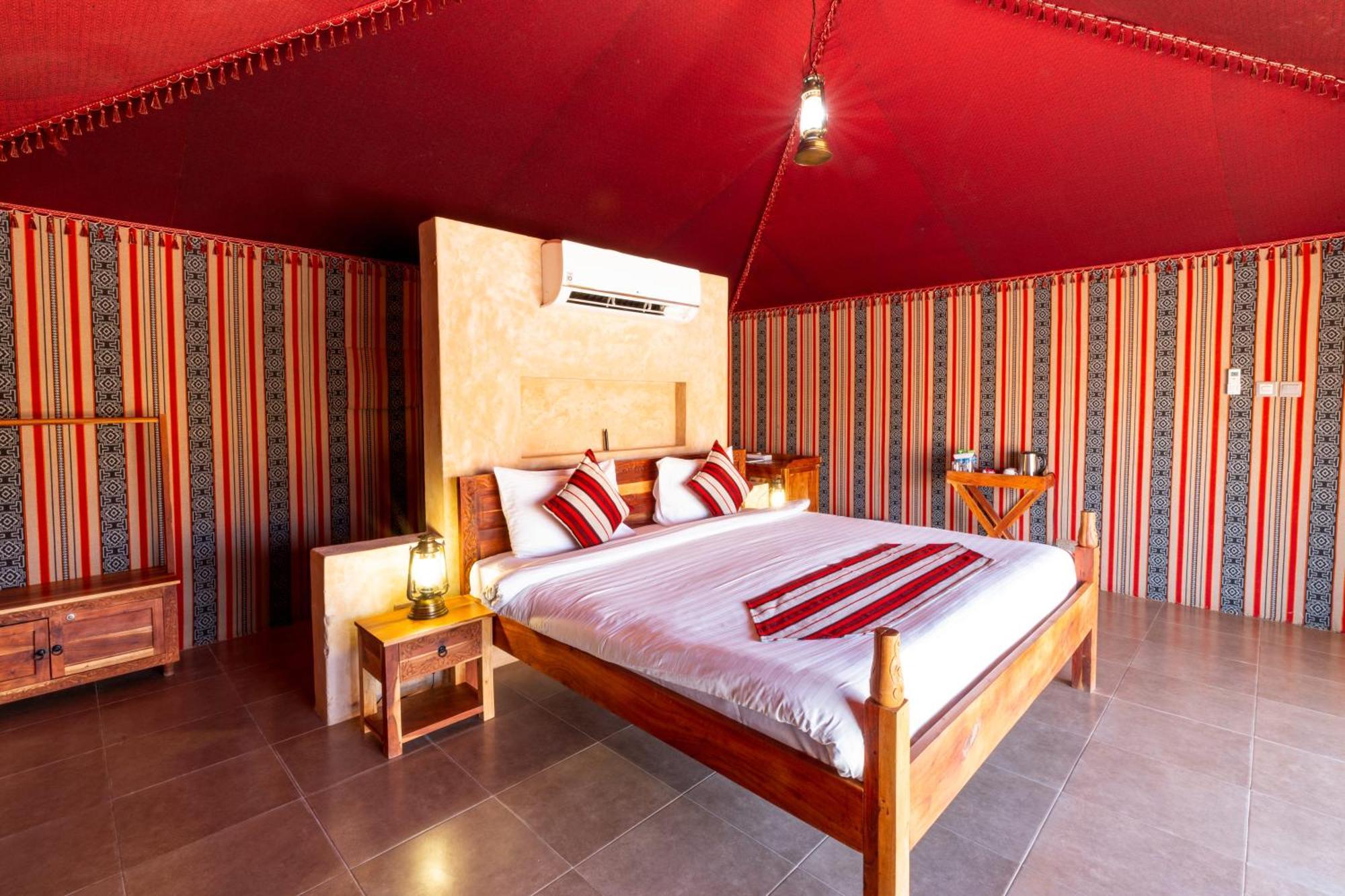 Thousand Nights Camp Shāhiq Стая снимка